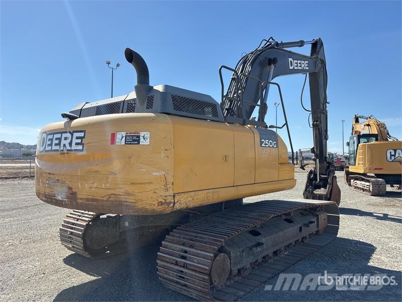 John Deere 250G Tracked Excavator Paletli ekskavatörler