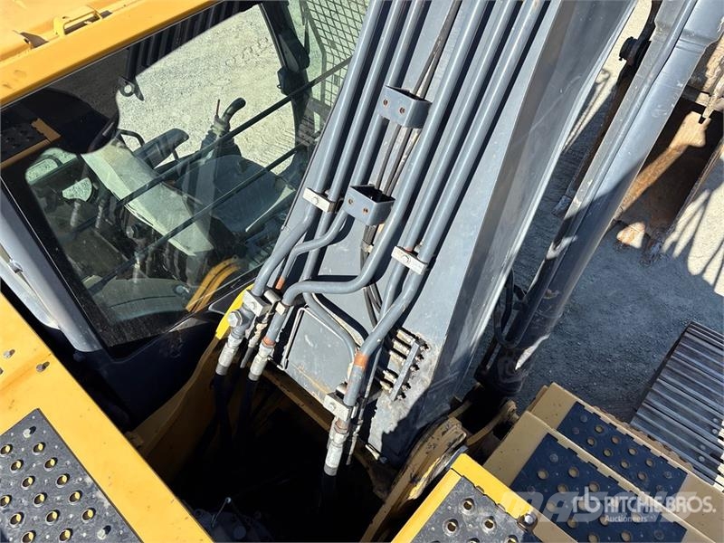 John Deere 250G Tracked Excavator Гусеничні екскаватори