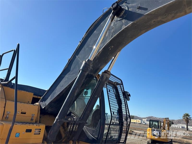 John Deere 250G Tracked Excavator Гусеничні екскаватори