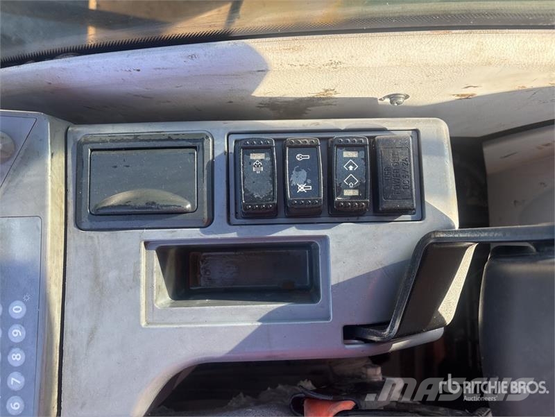 John Deere 250G Tracked Excavator Escavatori cingolati