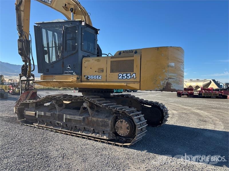 John Deere 2554 Cargadora forestal