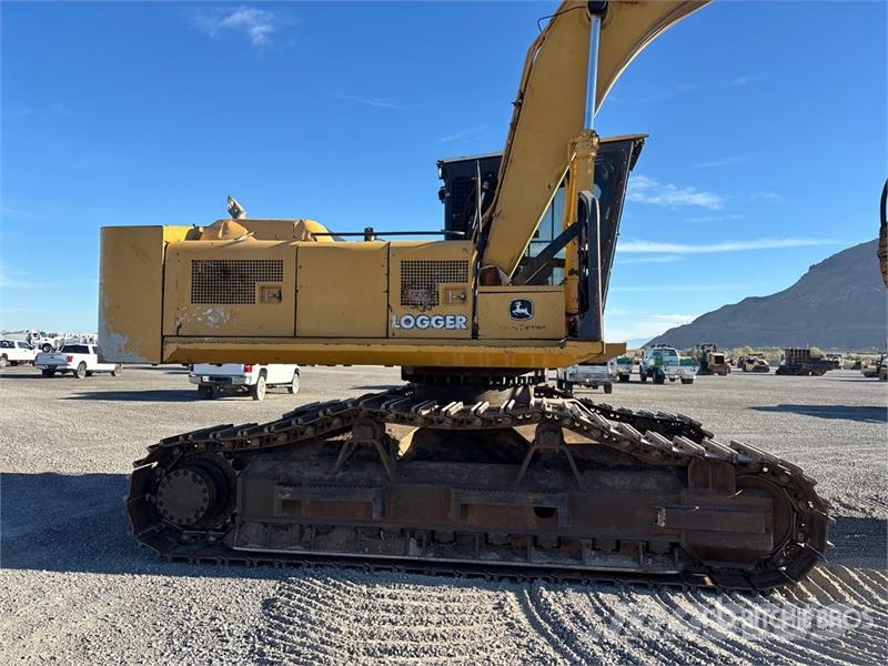 John Deere 2554 Processor Wood splitters and cutters