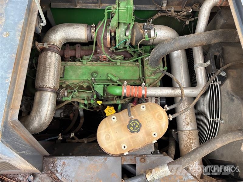 John Deere 2656G Processor Fendeuse, Scie