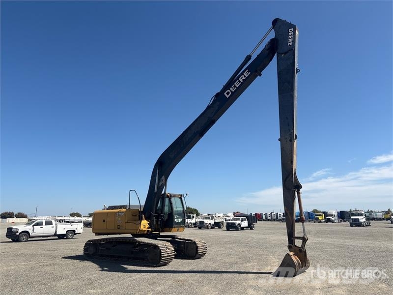 John Deere 270 D Long Reach Tracked Excavator حفارات زحافة
