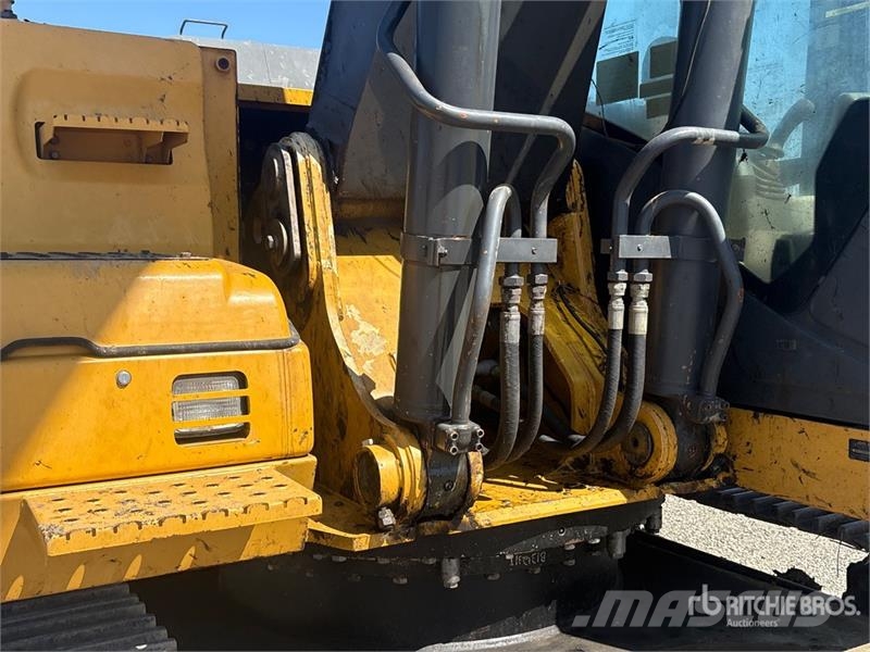 John Deere 270 D Long Reach Tracked Excavator حفارات زحافة