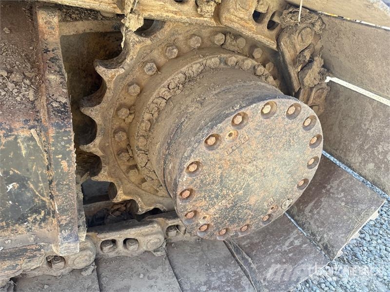 John Deere 270 D Long Reach Tracked Excavator حفارات زحافة