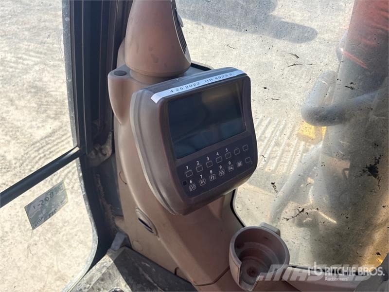 John Deere 270 D Long Reach Tracked Excavator حفارات زحافة