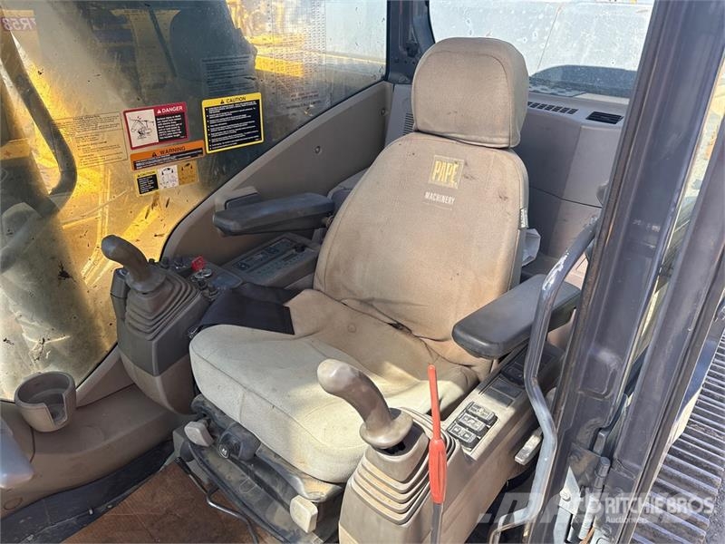 John Deere 270D LC Long Reach Tracked Excavator Crawler excavators