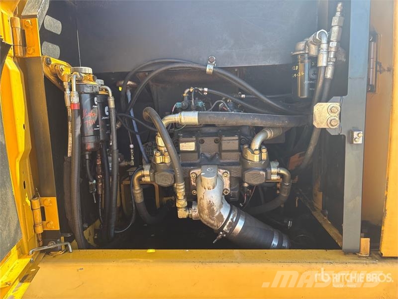 John Deere 270D LC Long Reach Tracked Excavator Crawler excavators