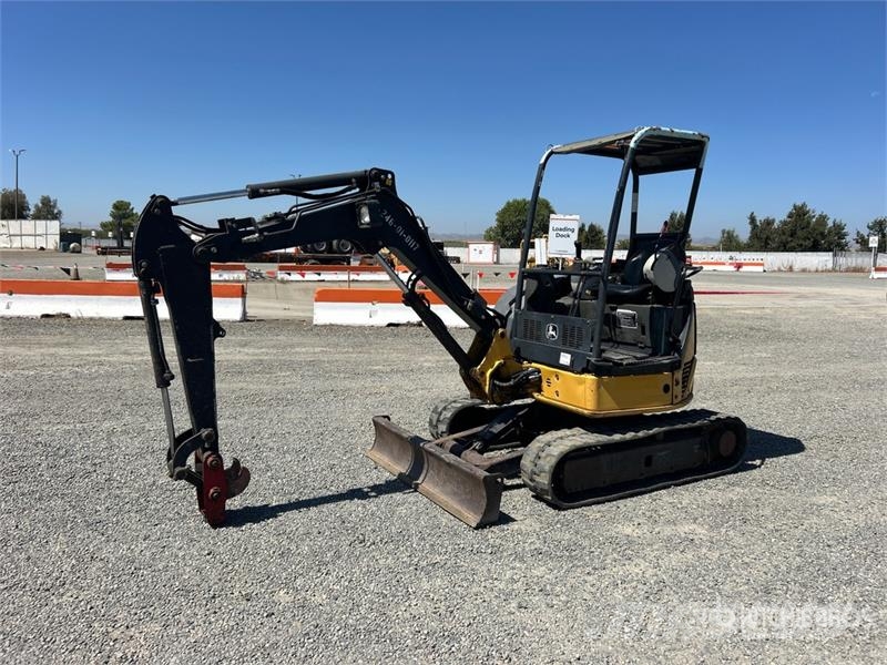 John Deere 27D Mini rýpadla < 7t