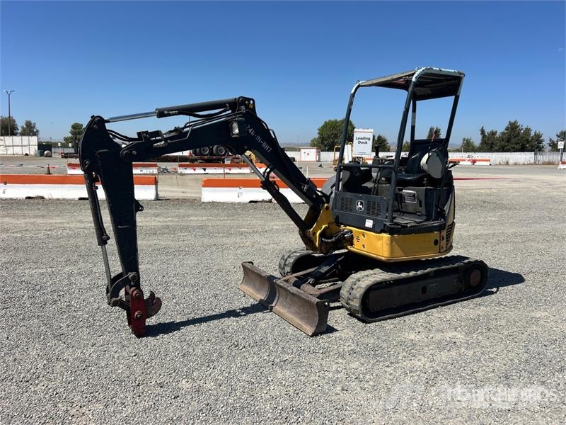 John Deere 27D Mini rýpadla < 7t