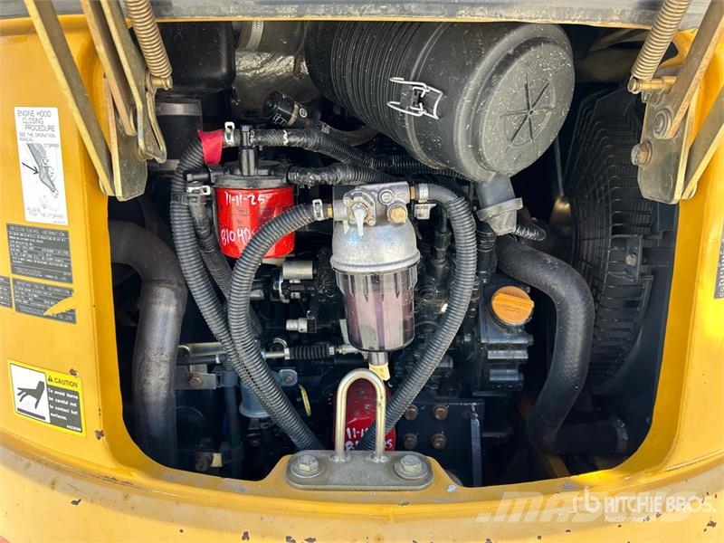 John Deere 27D Mini rýpadla < 7t