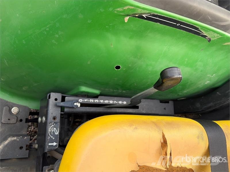 John Deere 3032E 4WD Utility Tractor Tractores compactos