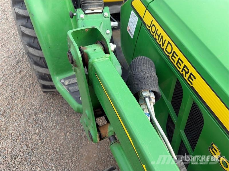 John Deere 3032E 4WD Utility Tractor Tractores compactos
