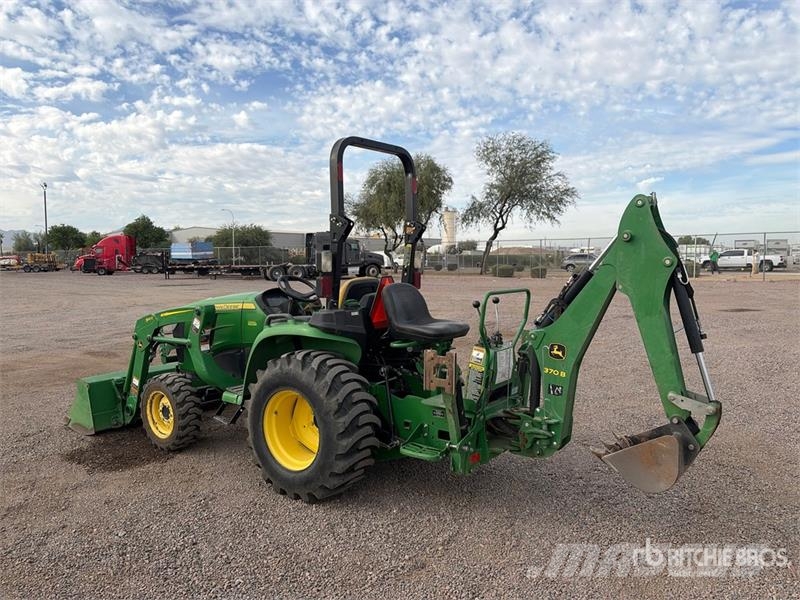 John Deere 3032E 4WD Utility Tractor Tractores compactos