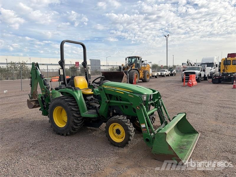 John Deere 3032E 4WD Utility Tractor Tractores compactos