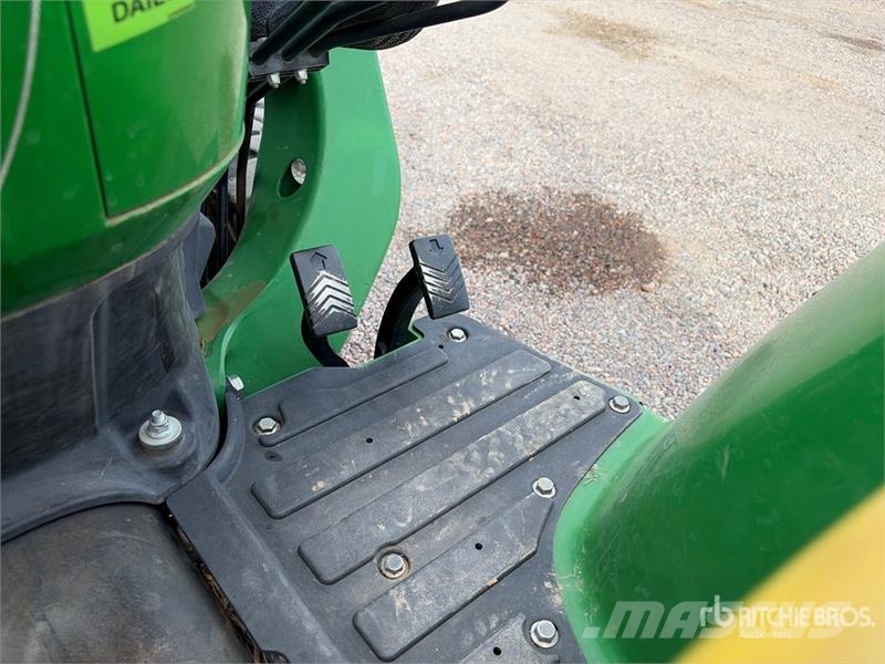 John Deere 3032E 4WD Utility Tractor Tractores compactos