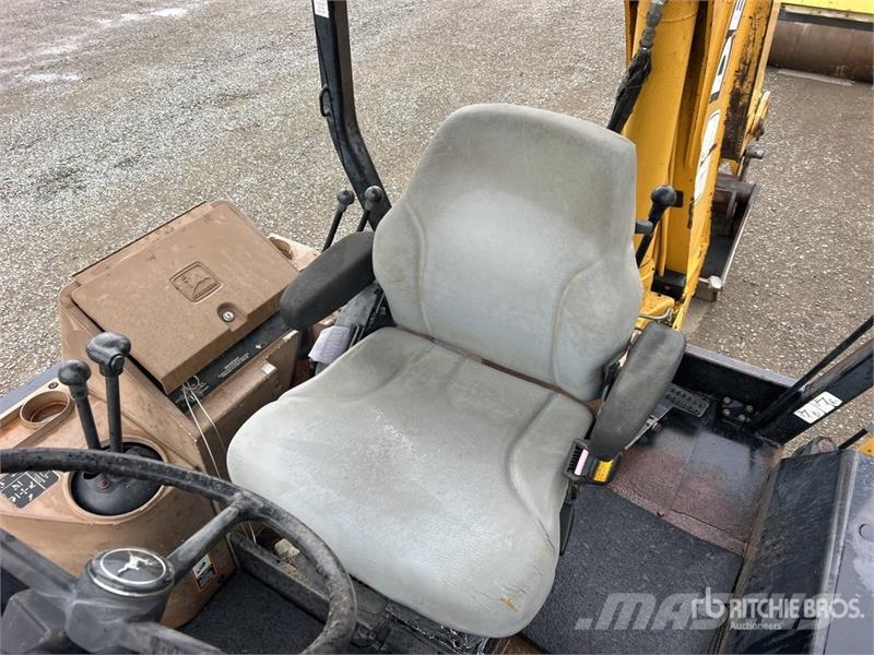 John Deere 310E Экскаваторы-погрузчики