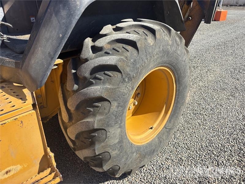 John Deere 310E バックホーローダー