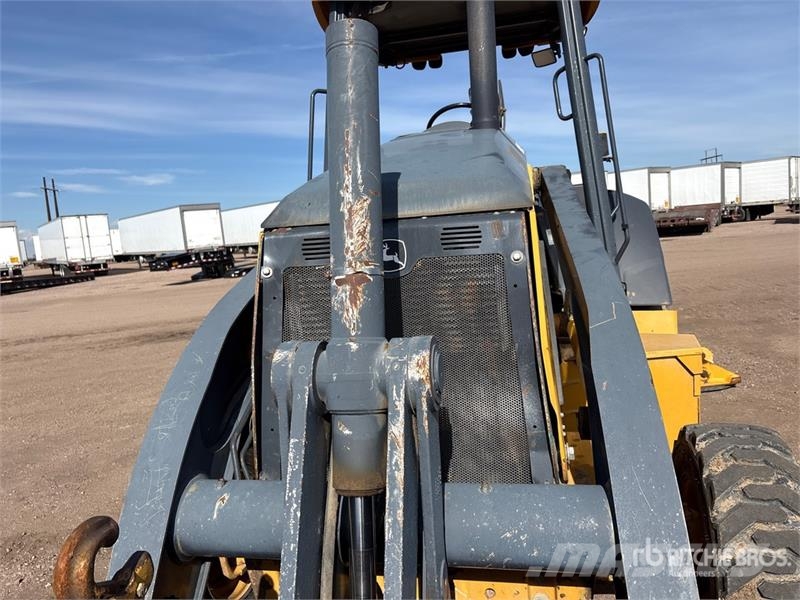 John Deere 310K لوادر ذات جرافات عكسية