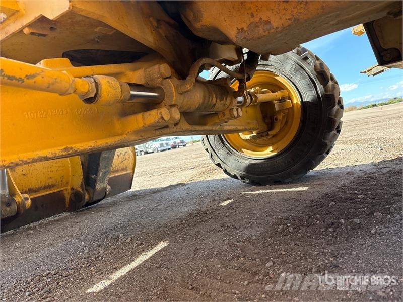 John Deere 310K لوادر ذات جرافات عكسية