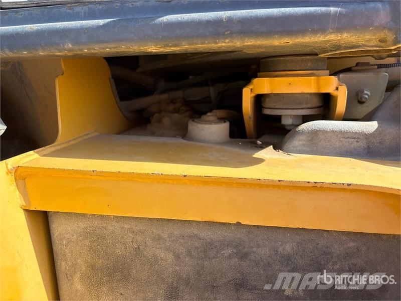 John Deere 310K لوادر ذات جرافات عكسية