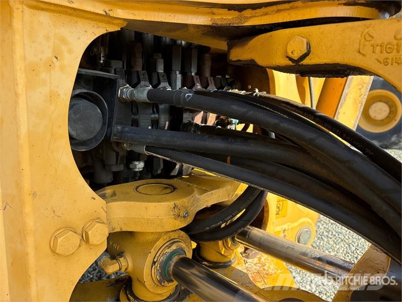 John Deere 310L EP لوادر ذات جرافات عكسية