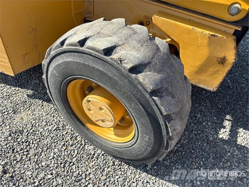 John Deere 310L EP لوادر ذات جرافات عكسية