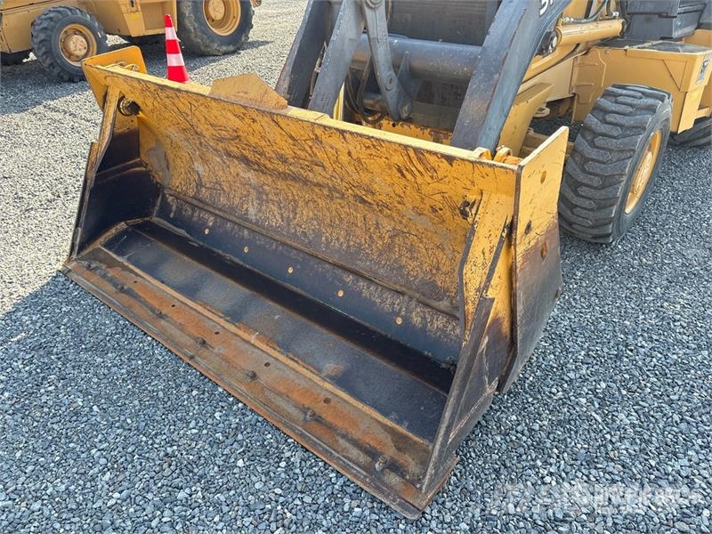 John Deere 310L EP لوادر ذات جرافات عكسية