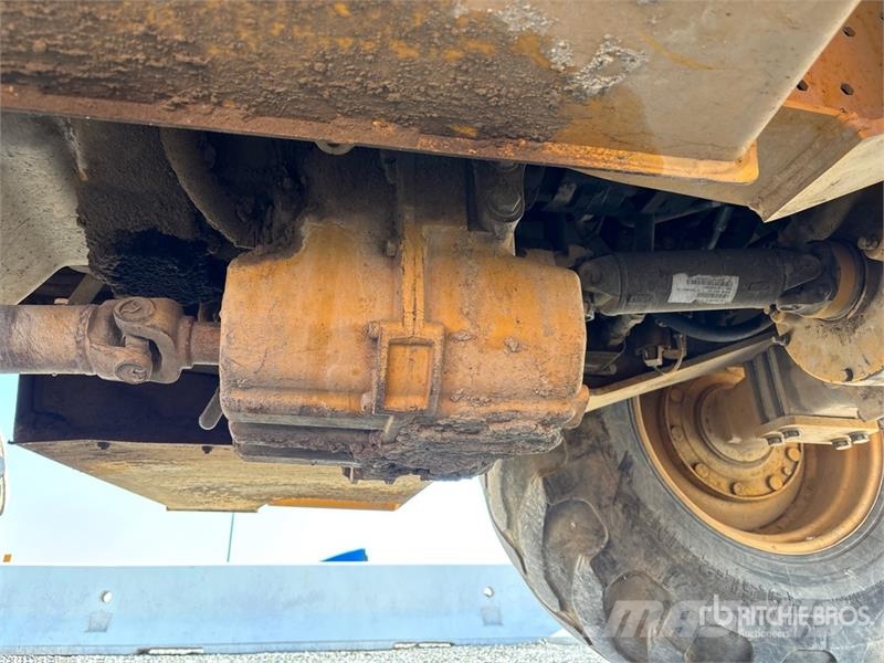 John Deere 310L EP لوادر ذات جرافات عكسية