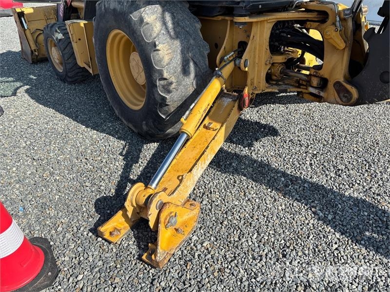 John Deere 310L EP لوادر ذات جرافات عكسية