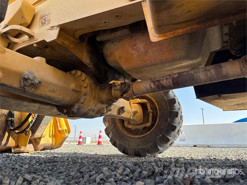 John Deere 310L EP لوادر ذات جرافات عكسية