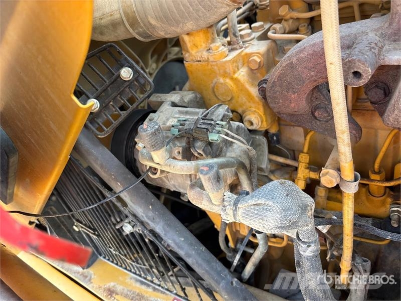 John Deere 310L EP لوادر ذات جرافات عكسية