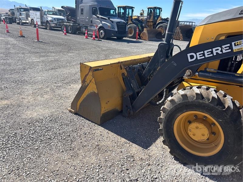 John Deere 310SL Buldoexcavatoare