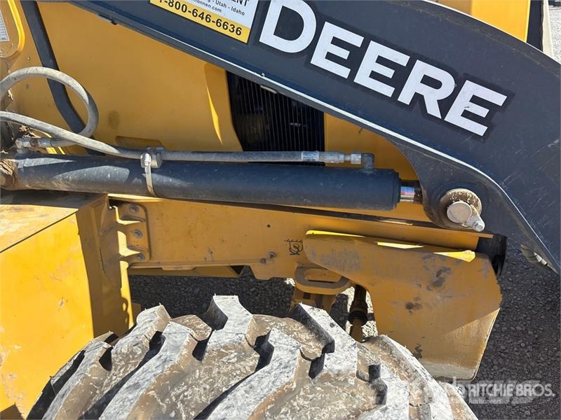 John Deere 310SL Buldoexcavatoare