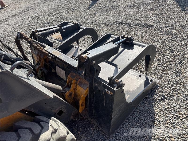 John Deere 312GR Skid Steer Loader Skid steer loaders