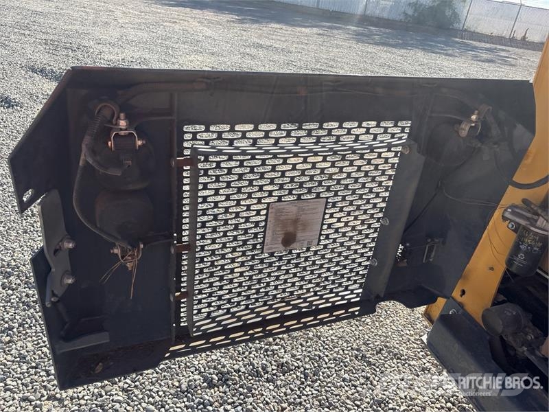 John Deere 312GR Skid Steer Loader Skid steer loaders