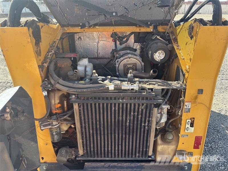 John Deere 312GR Skid Steer Loader Skid steer loaders