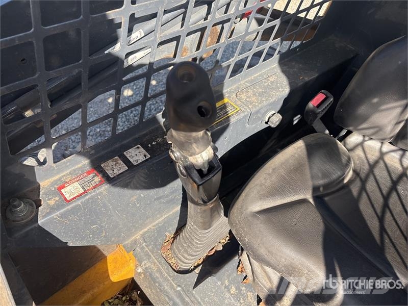 John Deere 312GR Skid Steer Loader Skid steer loaders