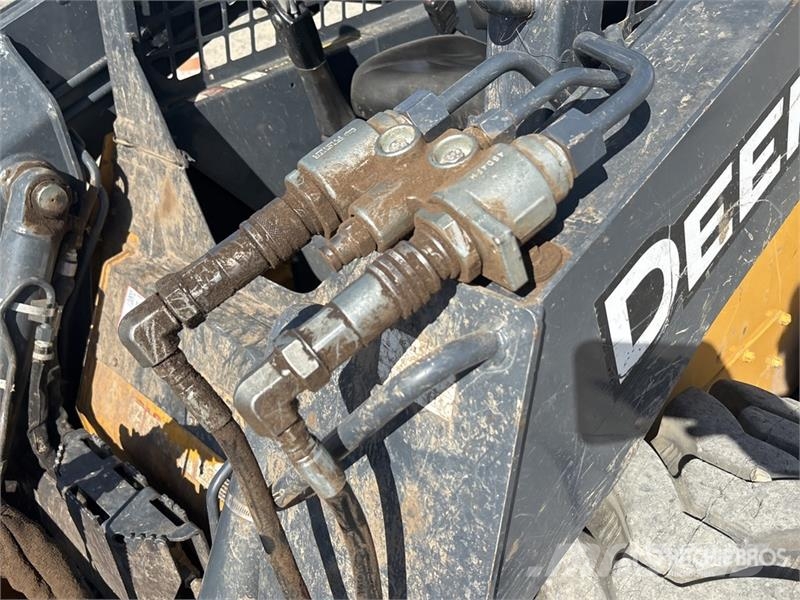 John Deere 312GR Skid Steer Loader Skid steer loaders