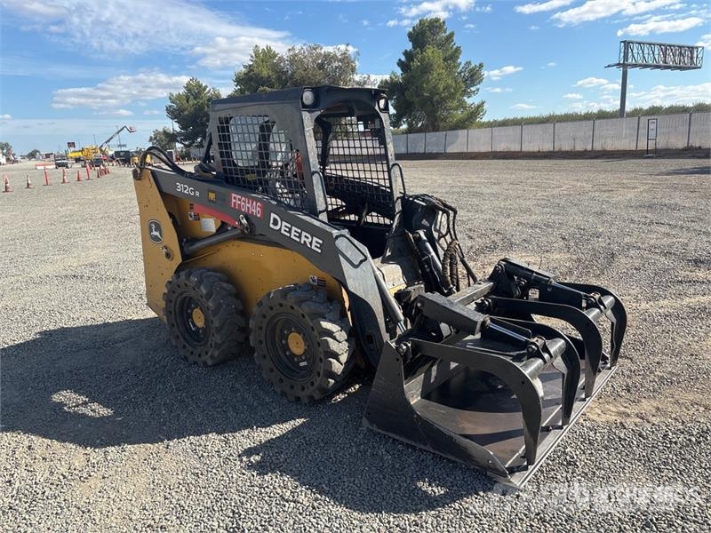 John Deere 312GR Skid Steer Loader Skid steer loaders