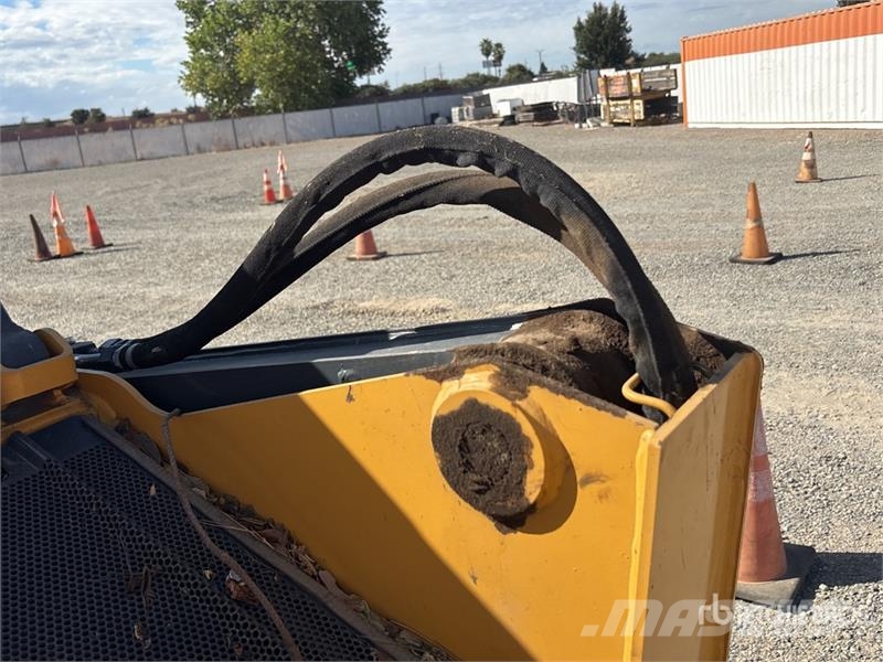 John Deere 312GR Skid Steer Loader Skid steer loaders