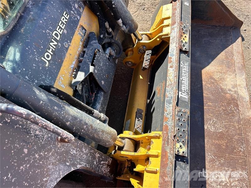 John Deere 317G Lietoti riteņu kompaktiekrāvēji