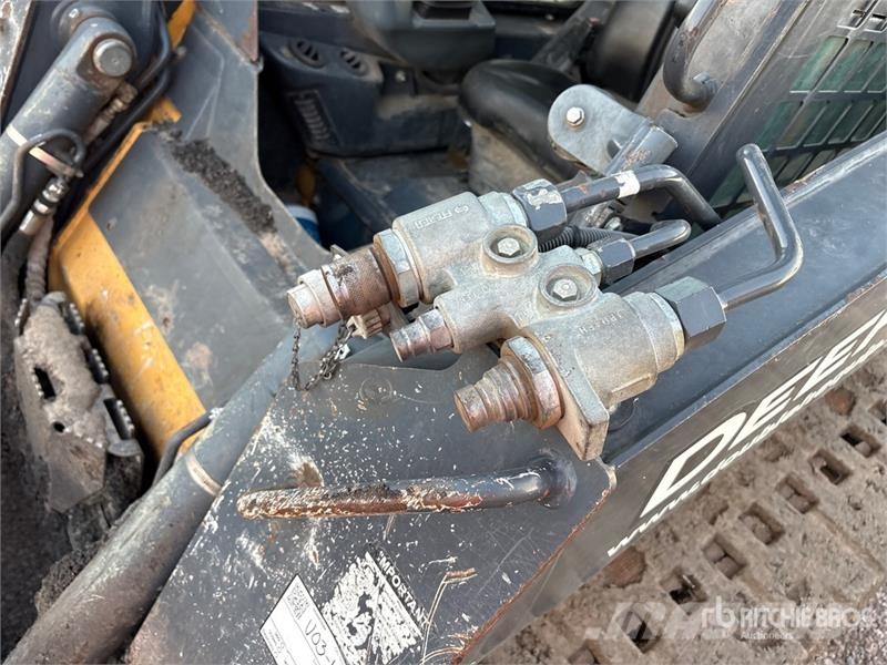 John Deere 317G Schrankladers