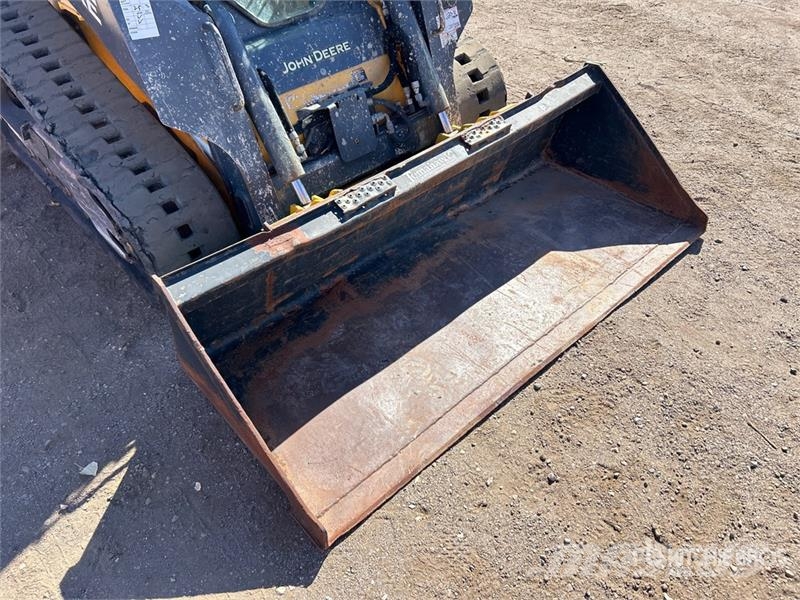 John Deere 317G Lietoti riteņu kompaktiekrāvēji