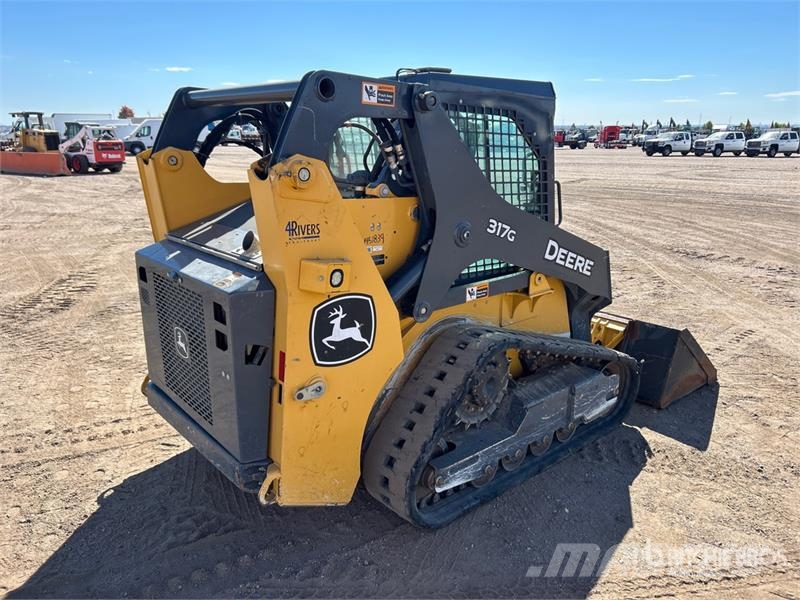 John Deere 317G Lietoti riteņu kompaktiekrāvēji