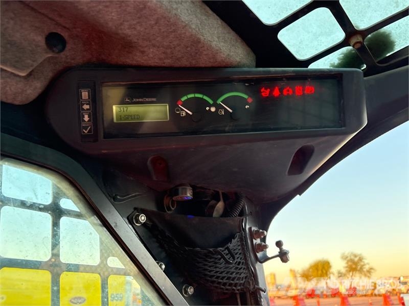 John Deere 317G Schrankladers
