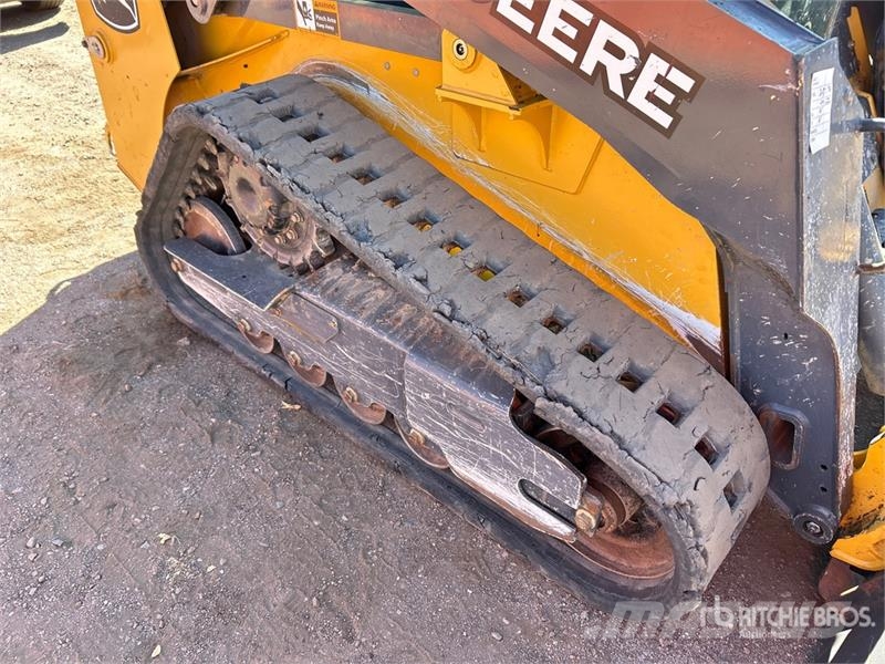 John Deere 317G Lietoti riteņu kompaktiekrāvēji