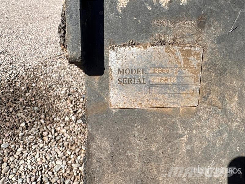 John Deere 317G Skid steer loaders