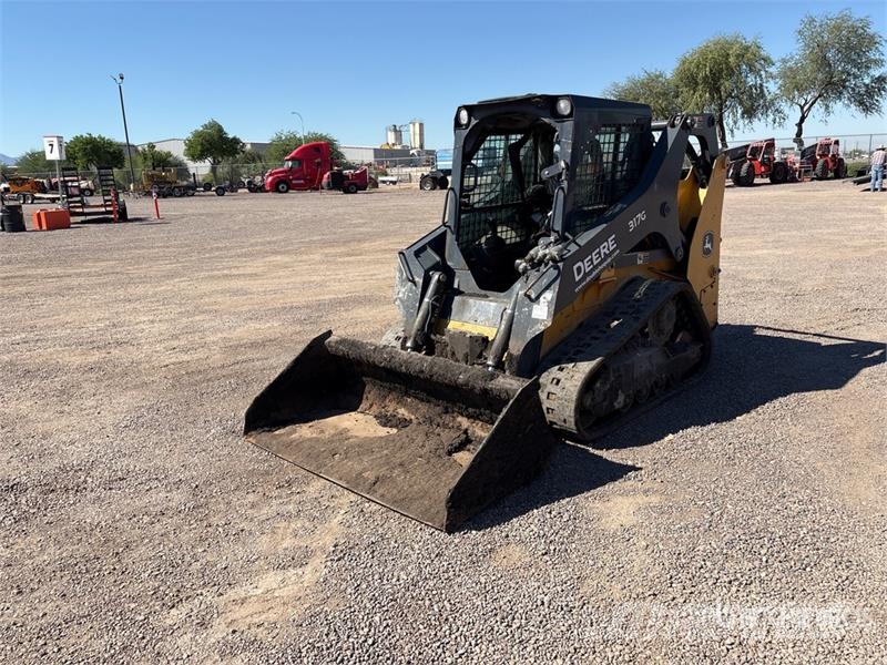 John Deere 317G Skid steer loaders